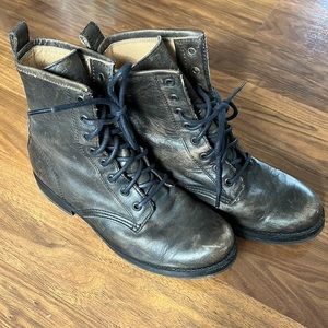 Frye womens Veronica lace up combat boots